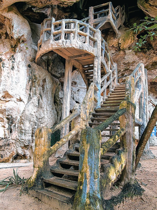 Khao Khanap Nam Cave, Krabi Town, Thailand