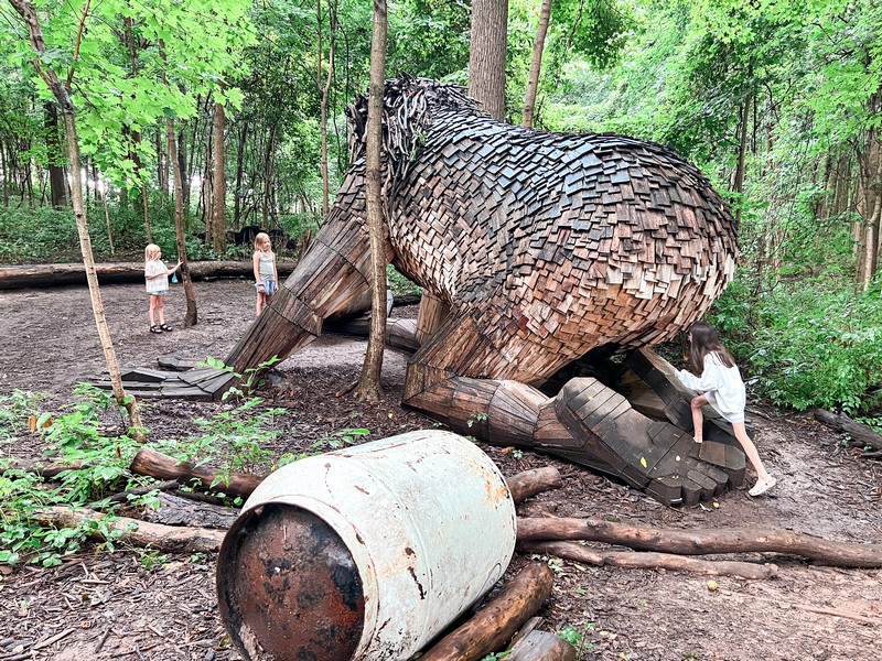 Aullwood Audubon, Dayton, Ohio: Thomas Dambo